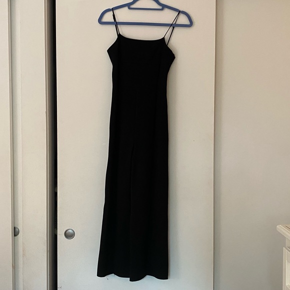 Classy Black jumpsuit from Urban Outfitters - Picture 3 of 3